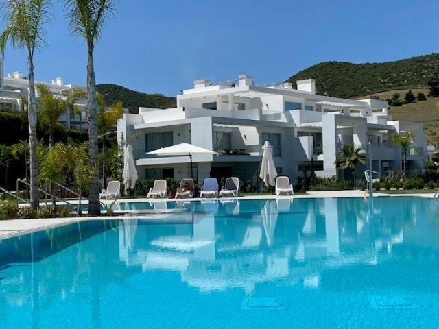 Palmsea Marbella-Estepona Buenas Noches Esterno foto
